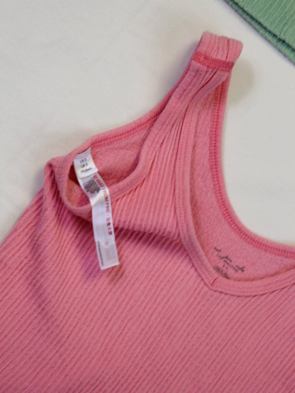 Out From Under UO Cropped Tank Bundle S Ribbed Y2K Green Pink Brown - Picture 5 of 10